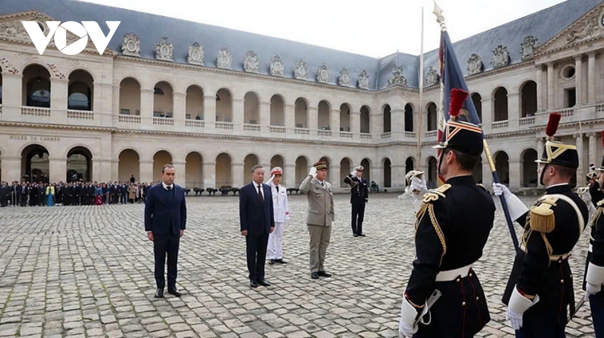 Vietnamese leader To Lam warmly welcomed in Paris on official visit